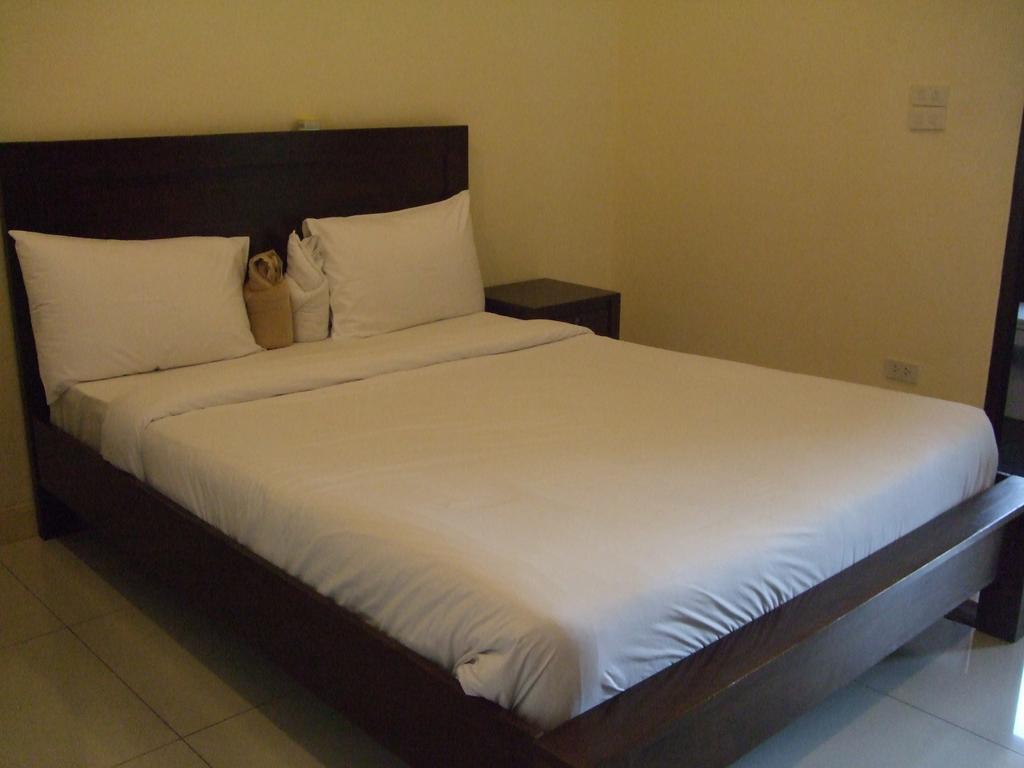 Hotel Baan Kittima Pattaya Habitación foto