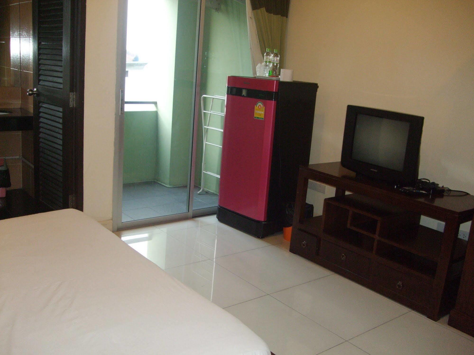 Hotel Baan Kittima Pattaya Exterior foto